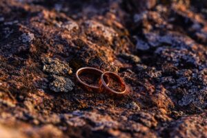 結婚詐欺に遭った場合、警察にどのように相談すればよいのか？