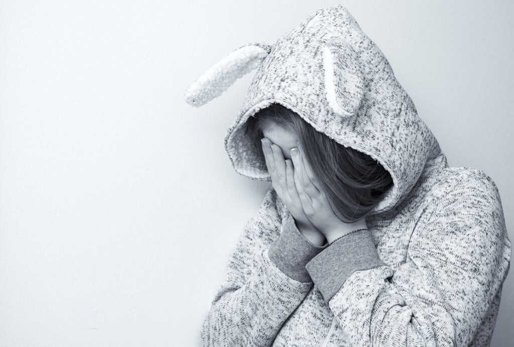 恋愛詐欺に気づいたらどう相談すれば良いのか？
