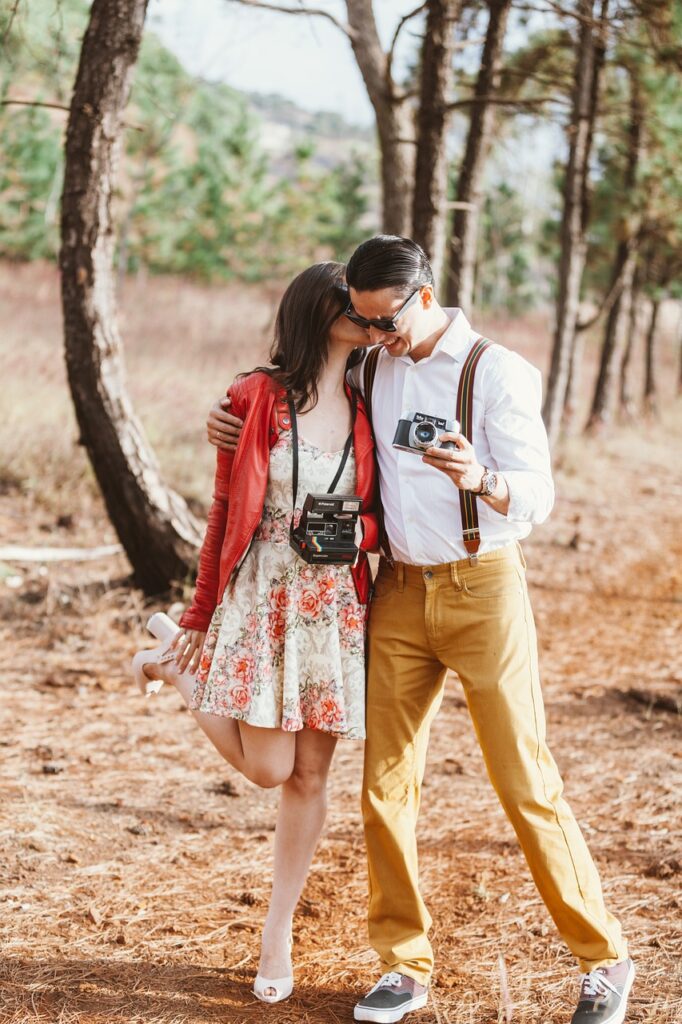 恋愛詐欺を防ぐための逆画像検索方法は？