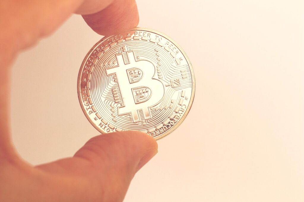 仮想通貨の恋愛詐欺、口コミからわかる注意点は？